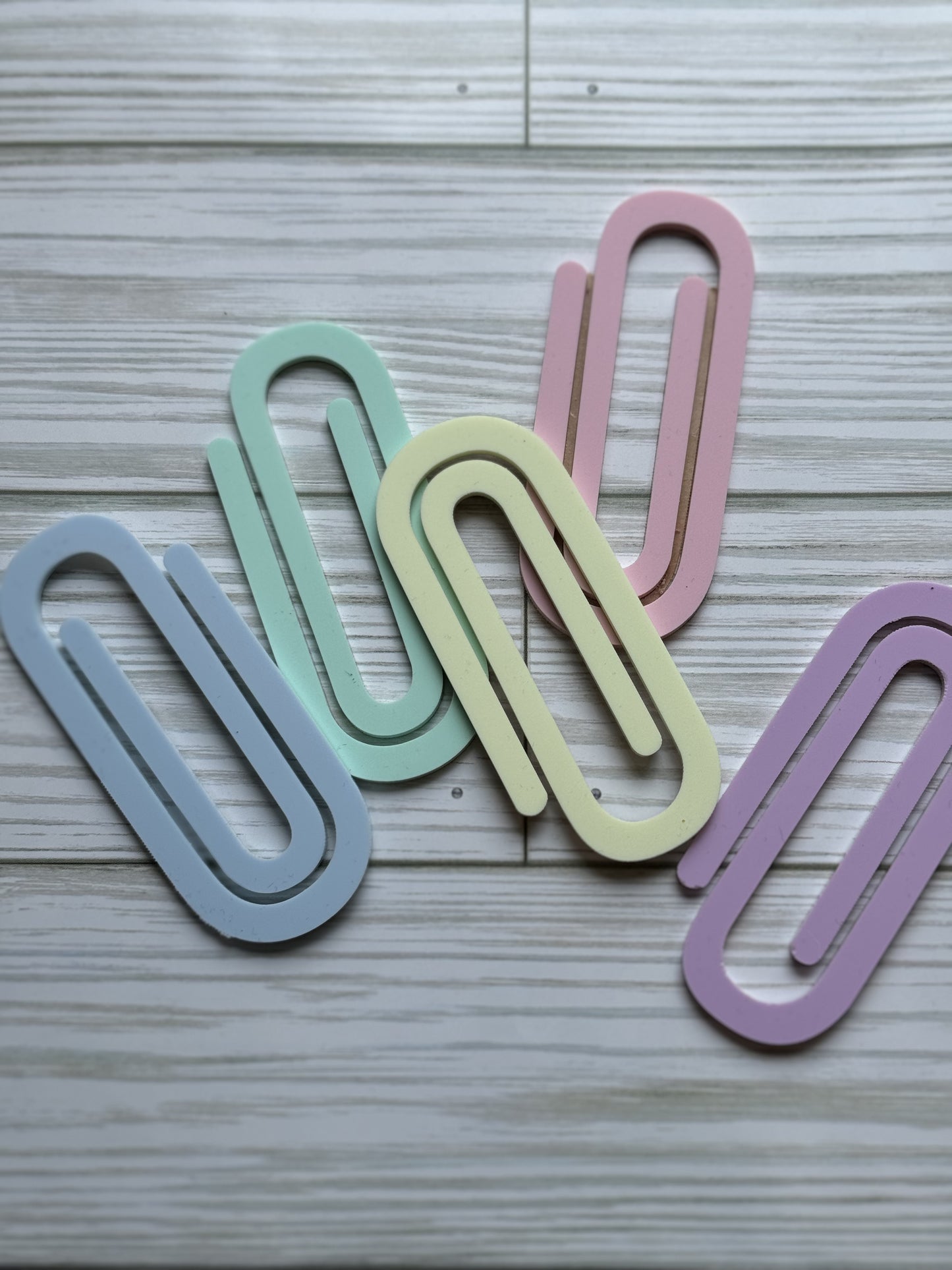 Jumbo paperclip bookmark