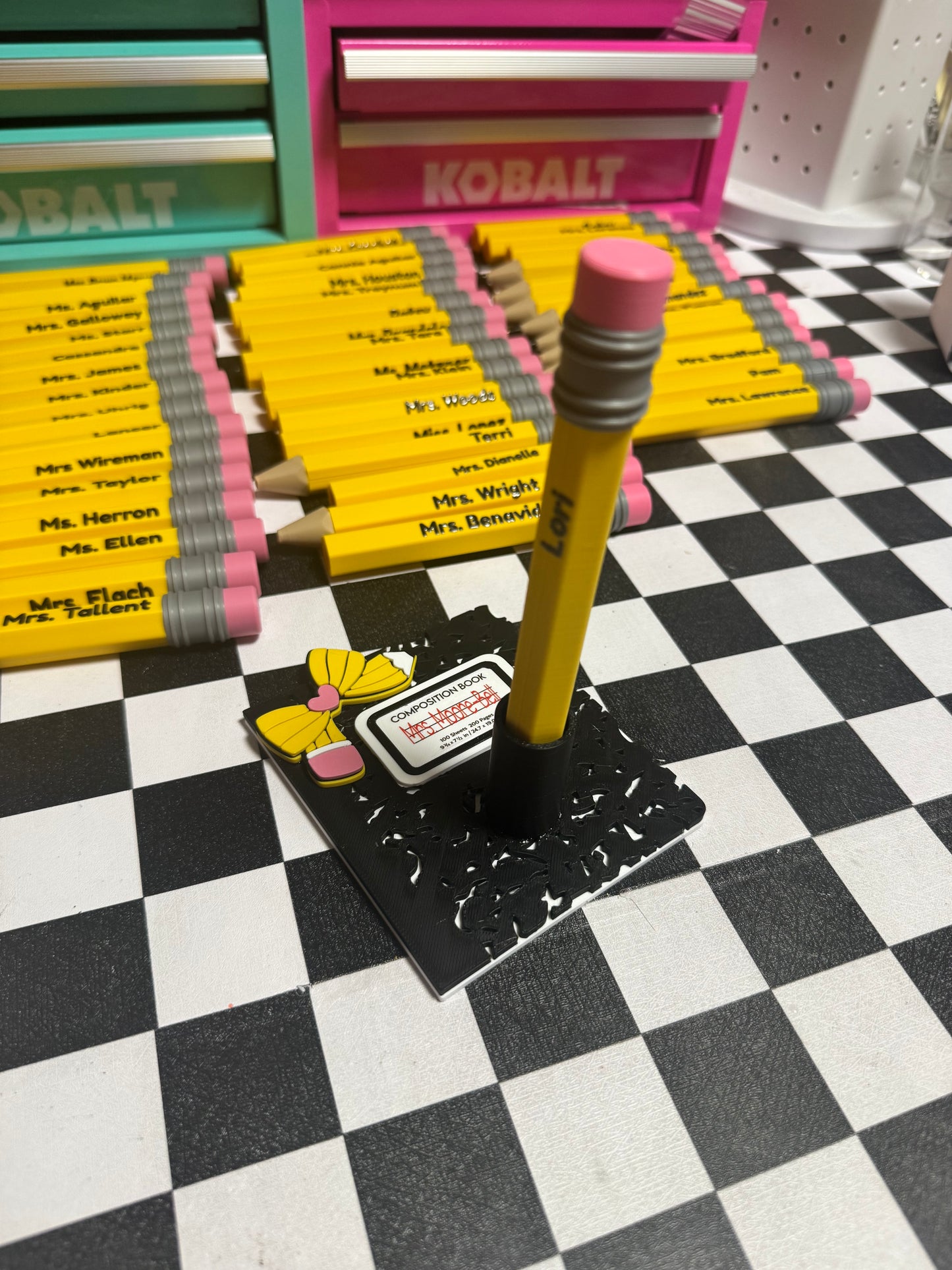 Jumbo pencil pen holder